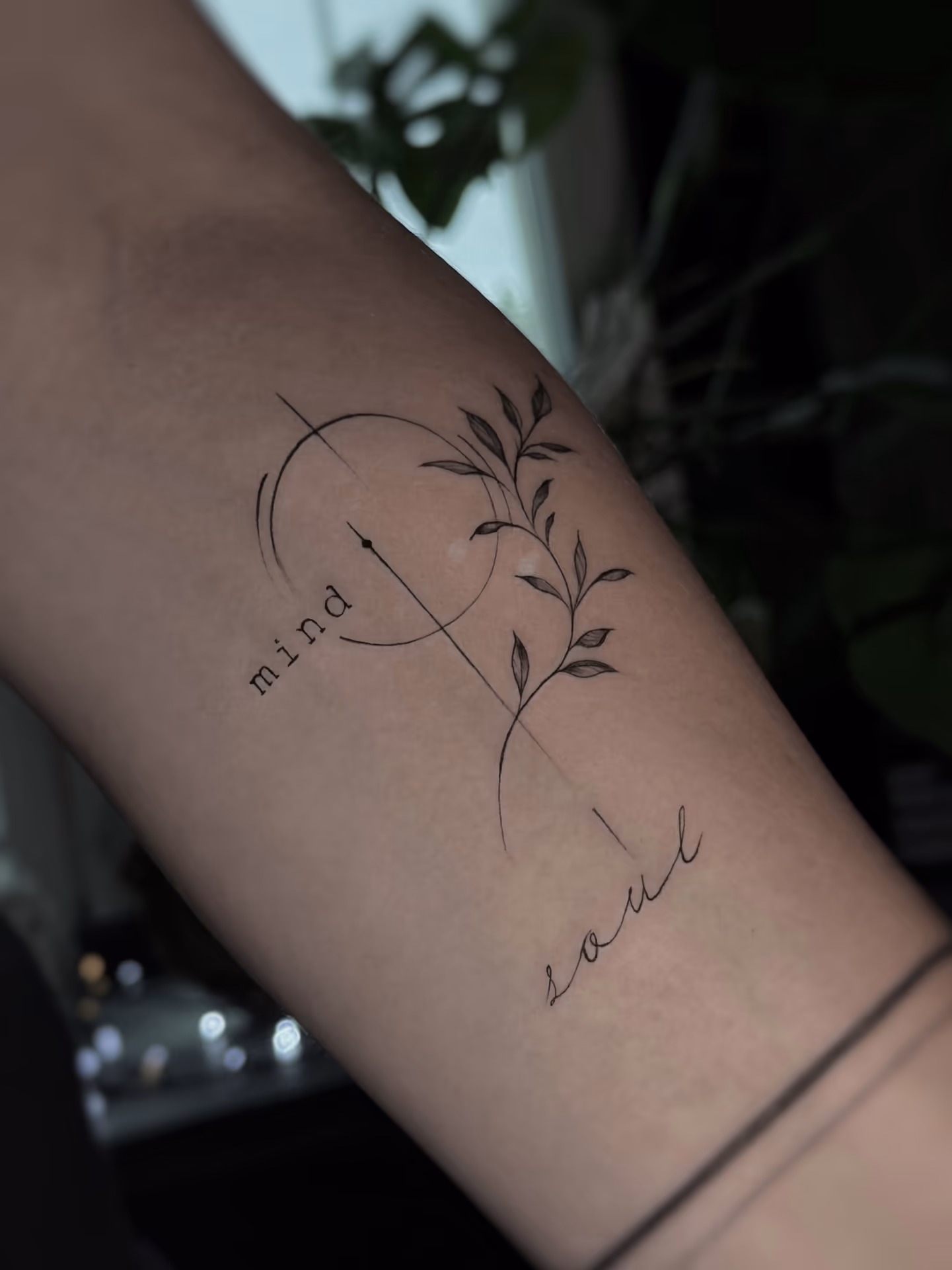  tatuaze fine line  