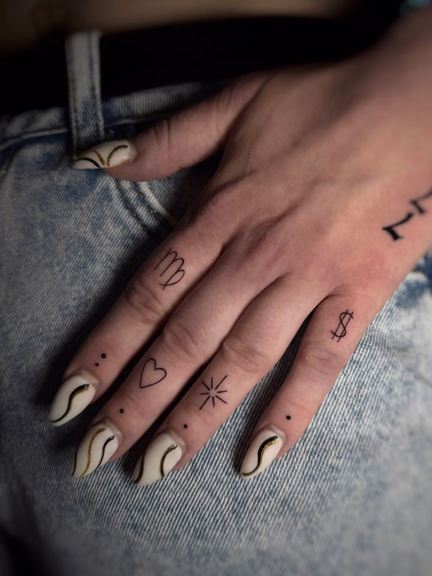  tatuaze na palcach 
